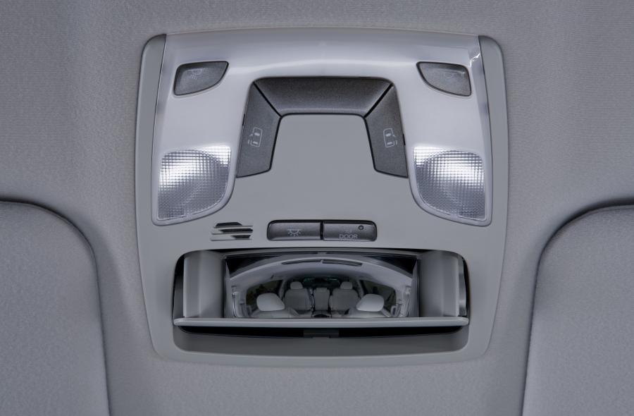  Toyota Sienna LE 2010 года  (фото 12 из 52)